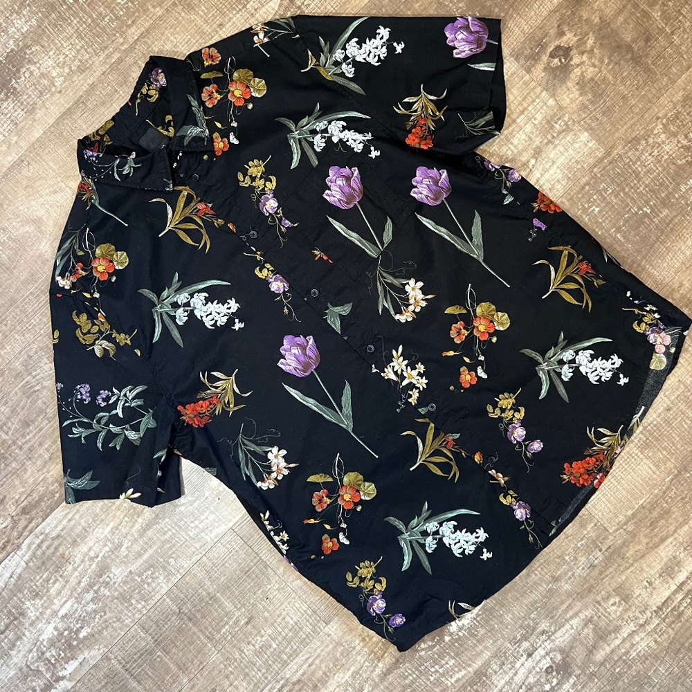 H&M Men's Short Sleeve Floral Print Shirt | Large | Black/Multi-Color